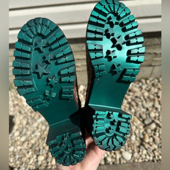 NWOT Cowhide Ankle Boot - Picture 4 of 4